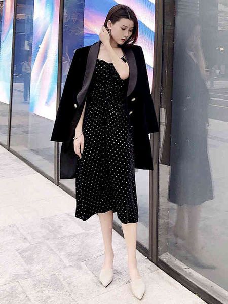 

women's suits blazers autumn and winter double breasted golden velvet suit coat women's windbreaker shoulder pad medium length, White;black