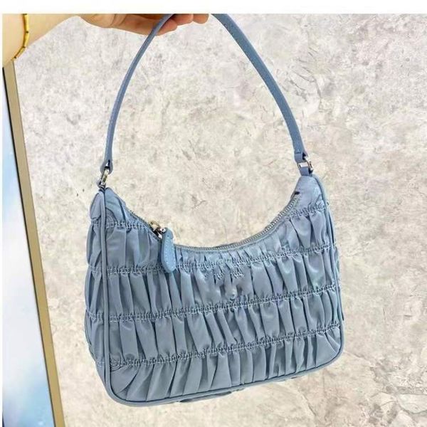

niche design bag ob23 women's summer 2022 new light luxury brand high-grade texture crocodile pattern one-shoulder hand-held hourglass