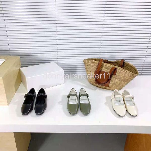 

dress shoes high end spring and autumn net red mary jane shoes women's thick heel shallow mouth one-line buckle casual small leather, Black