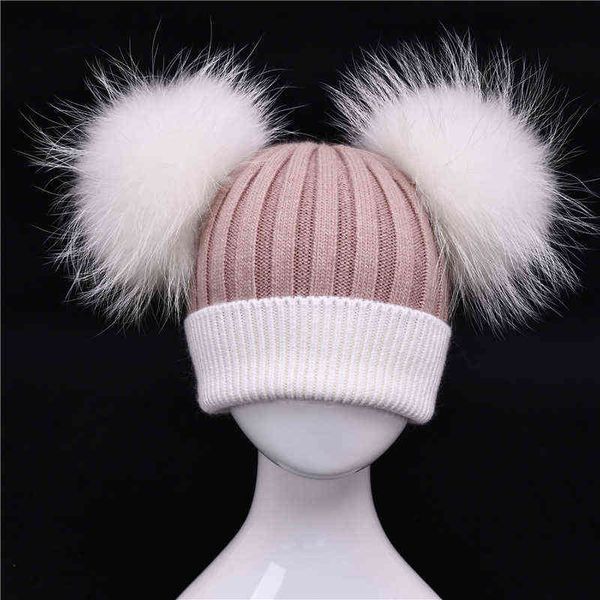 Bebek kış gerçek kürk topu beanie şapka sıcak sevimli moda kabarık gerçek beyaz büyük rakun kürk pom poms çocuklar örme şapkalar j220722