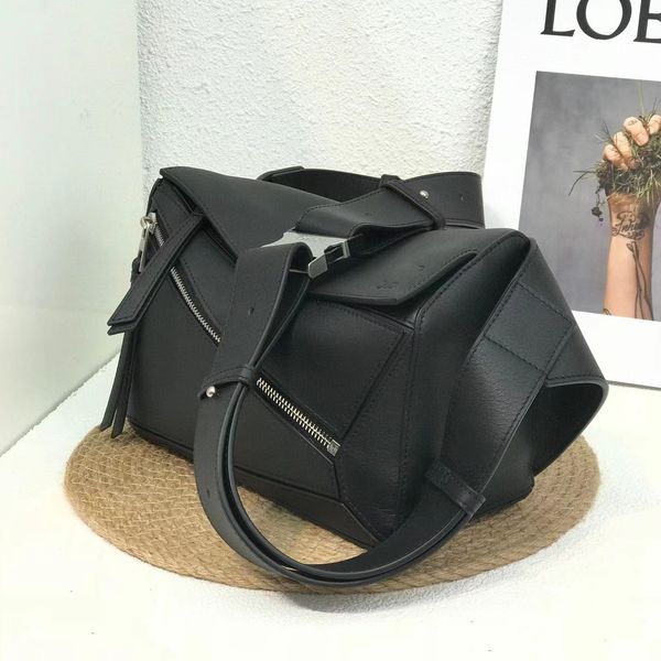 

luxury designer bags crossbody shoulder bag male waist bags small bumbag classic stylish soft real leather with geometric high-quality handb