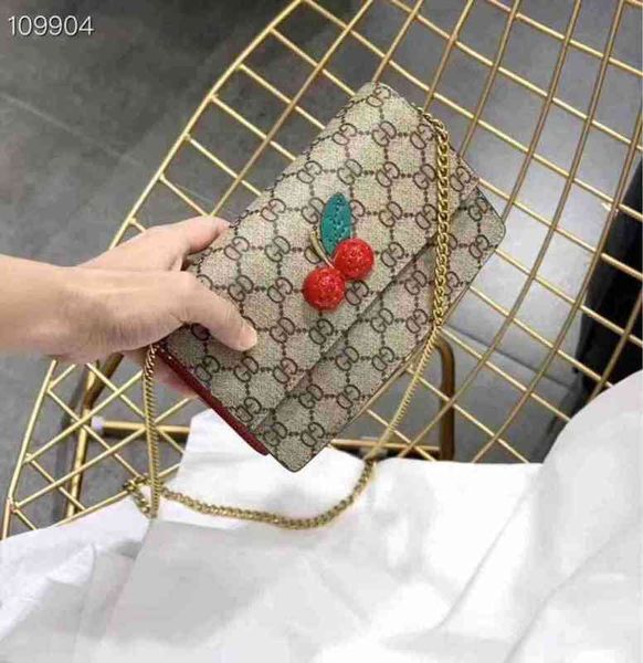 

2022 new designer handbags store envelope print mini chain single shoulder