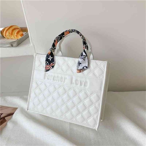 

large capacity trend hand commuter one shoulder fashion tote bag