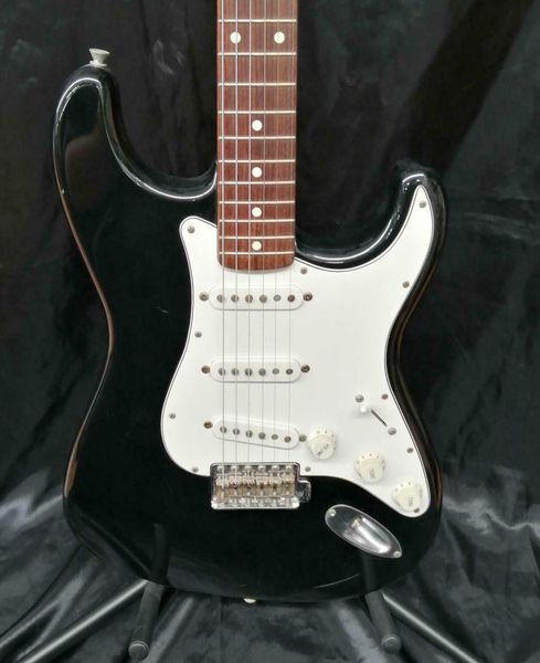 

electric guitar st62 #9572 as same of the pictures