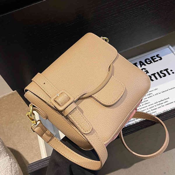 

2022 luxury brand fashion design versatile ladies bags new women's high-grade texture msenger small