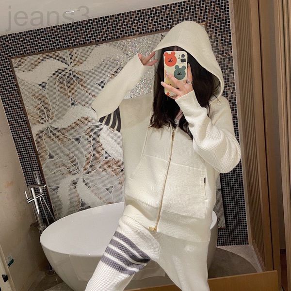 

two piece dress designer tb four bar waffle casual sweater jacket knitted sports pants set men's and women's same style 22 autumn, White