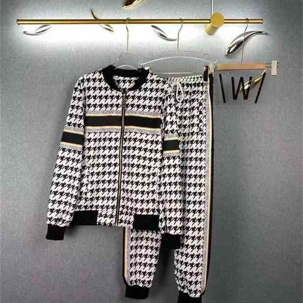 

2022 new special offer model autumn check printed zipper coat trousers leisure two-piece set women, White