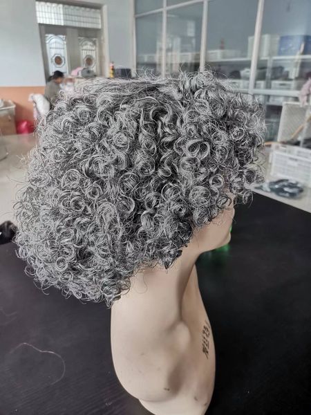 Kısa Gri Afro Kıvırcık İnsan Saç Perukları Siyah Kadınlar İçin Tuz ve Biber Gümüş Gri Doğal HGihlights Ombre Makine Yapıldı Ucuz Peruk Glueless Pixie Bob