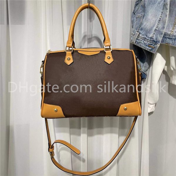 

luxury designer womens travel bags large-capacity printed mans luggage leisure fitness storage portablegym tote bag one shoulder messenger b