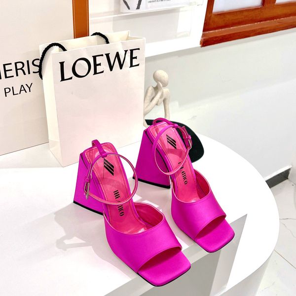 The Attico Piper 115 Chunky Heeled Ankle wrap Sandali Fuchsia satin block heels scarpe con tacco alto slip on slides open toe scarpe da donna designer di lusso calzature di fabbrica