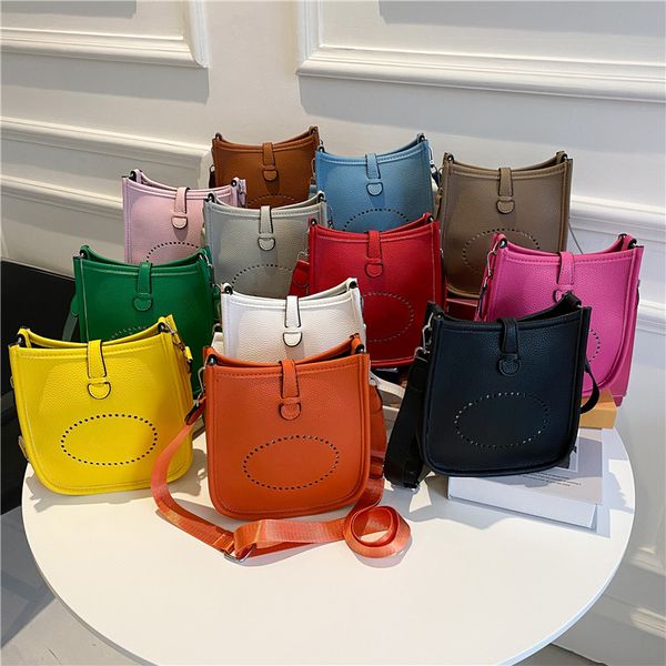 

designer bags fashion crossbody luxury handbags women shoulder bag womens solid color letter casual totes carry a coin bag with you small