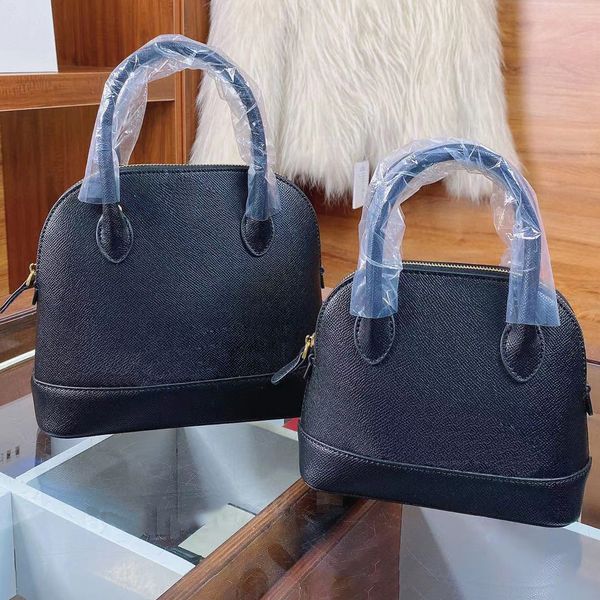 

2022 luxury designers hourglass bag mini shell bag small white letter logo all-match grained calfskin handbags thread card holders purses ke, Red;black