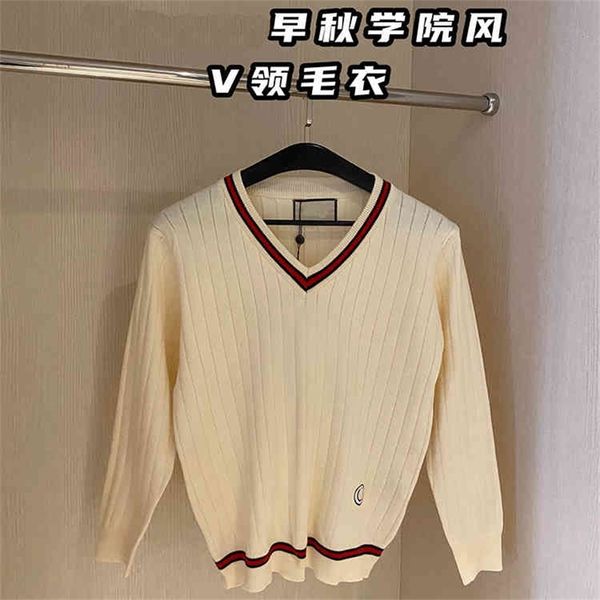 

2022 new special offer early autumn college style contrast color v-neck sweater women's simple casual loose knit top, White;black