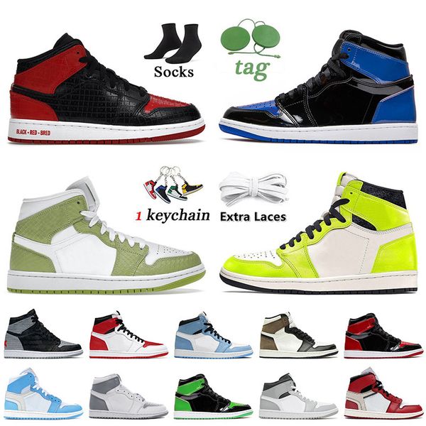 

sports j1 2022 jumpman 1 basketball shoes 1s bred text patent royal blue green python visionaire stealth rebellionaire banned trainers sneak