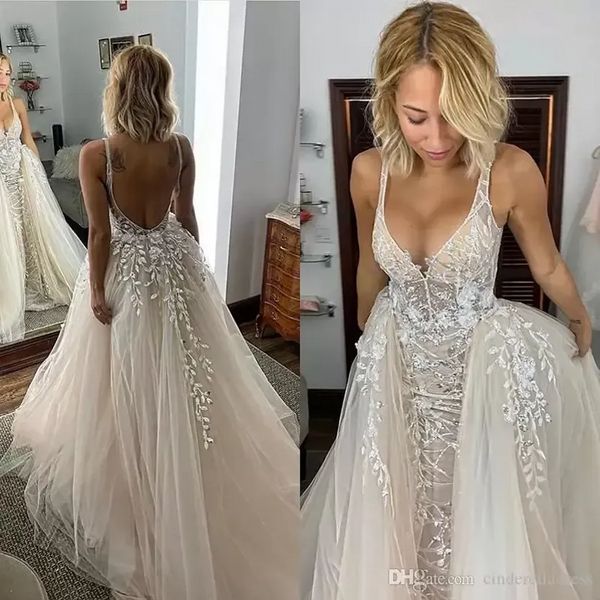 2022 Sexy Country-Stil, applizierte, rückenfreie Brautkleider mit V-Ausschnitt und abnehmbarer Schleppe, rückenfreies Brautkleid, Brautkleider, Vestido De Novia B0516