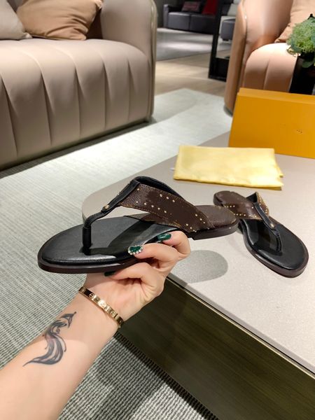 

womens hardcroc sandals designer croc rubber slippers slip on platform slides tone fashion waterproof sandal slide 0421, Black