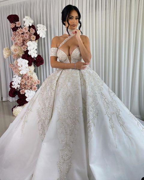 Abito da sposa modesto abito da ballo Puffy Bling Paillettes Appliques Abiti da sposa collo alto Abiti da sposa Dubai personalizzati