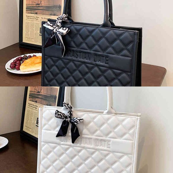 

women's new embroidered thread large capacity shoulder small women holiday beach casual tote handle bags fashion ladies