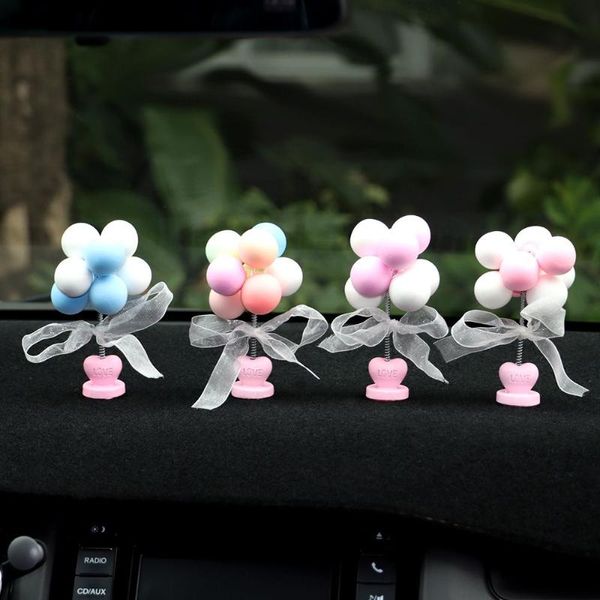 Decorazioni interne Ornamenti di palloncini colorati per la decorazione del cruscotto dell'auto Macaron Colore chiaro Scuotere la testa Confessione InteriorInterior