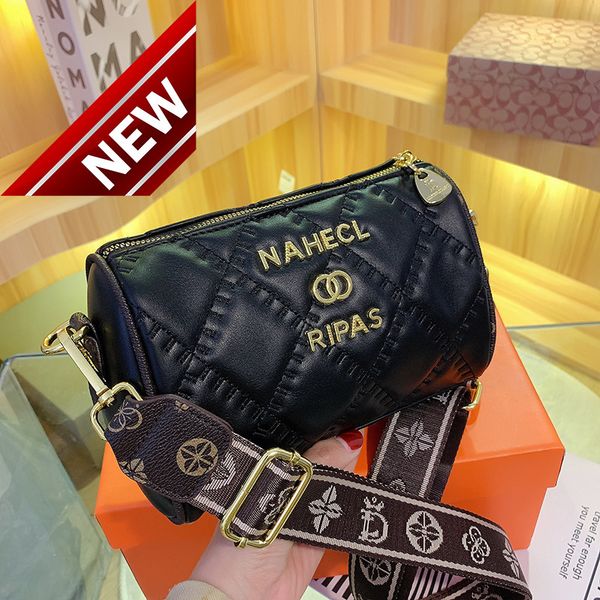 

trendy wholesale texture new soft leather leisure women's style shoulder fashion chain ladies bags