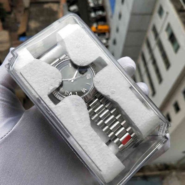 

uxury watch date gmt factory v2 version watch 2813 movement bp green dial 228239 silver stainless steel strapp sapphire glass 40 mm dive men, Slivery;brown