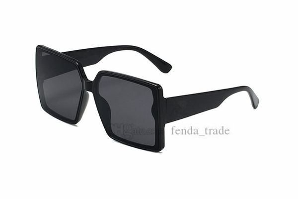 Occhiali da sole quadrati di moda Designer di donne Grandi occhiali da sole neri Occhiali da sole femminili Signore Oculos De Sol Feminino 10 pezzi nave veloce