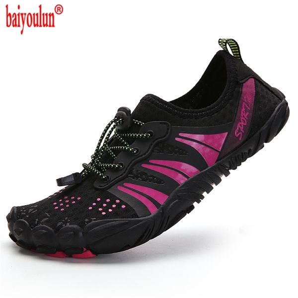 

women swimming footwear seaside walking upstream shoes breathable quick dry beach five finger aqua shoes outdoor men water shoes 220610, Black