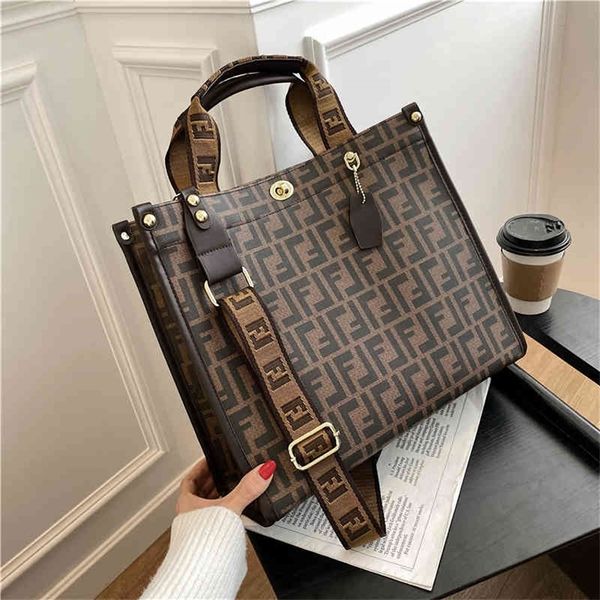 

women's fashion printed texture single shoulder diagonal bag large capacity anti splash sailor tote bag purses outlet online