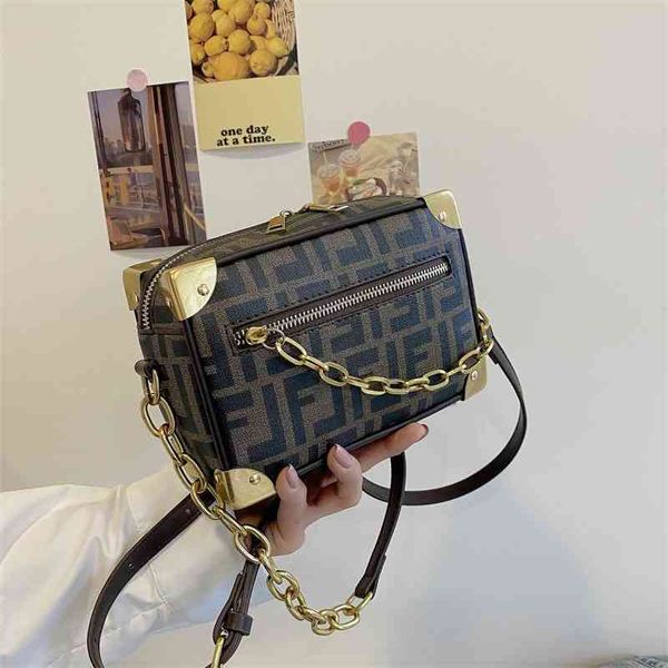 

70% factory online sale square printing chain personalized street style trend bag