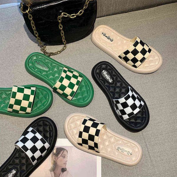 

2022 women's slippers net red black-and-white checkerboard flat bottomed outdoor for leisure wear anchor