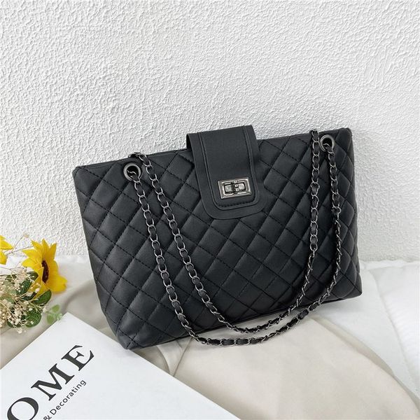 

designer bags lozenge shoulder hand embroidered thread lock chain bags 34cm