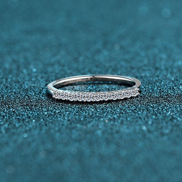 

inbeaut 925 sterling silver pass diamond test round excellent cut total 0.22 ct moissanite ring for girls cute cocktail jewelry, Golden;silver