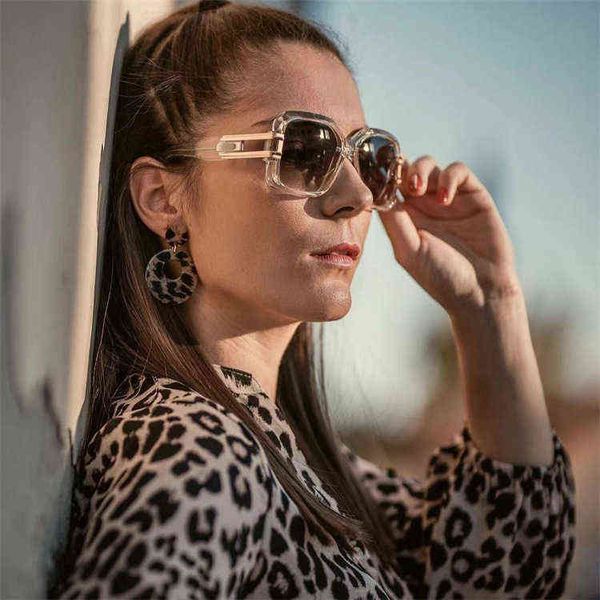 

trendy new fashion sunglasses men's and women's stars net red same personalized large box vintage eyeglasses movement, White;black