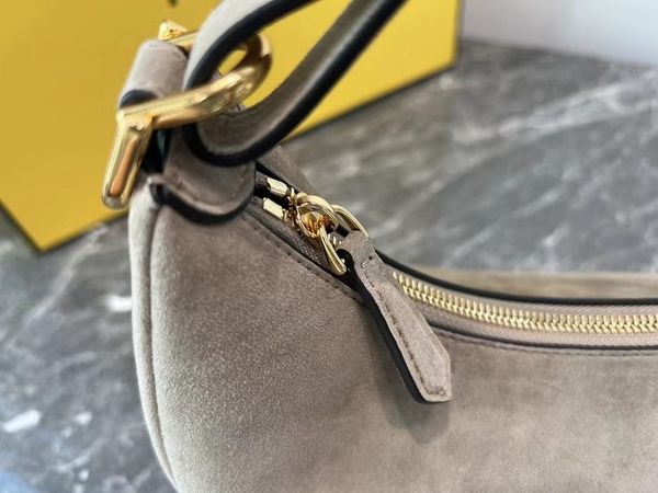 

women's bag portable messenger bag street fashion beautiful leather, Red;black