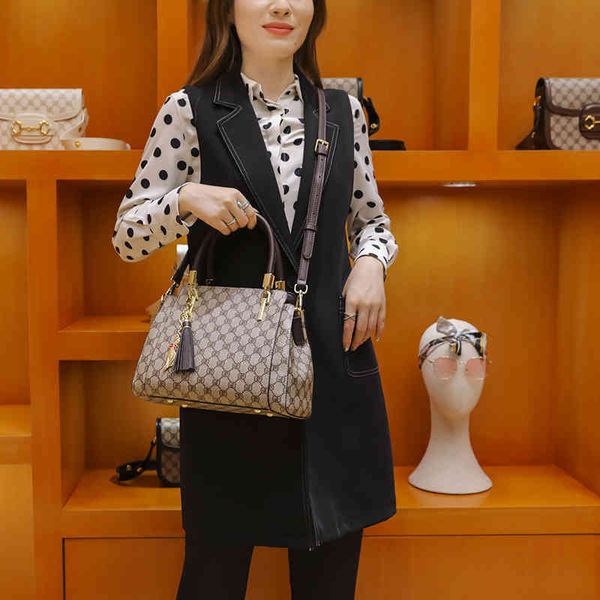 

fashion trend new ladies luxury brand designer bag wholesale leather 2022 versatile tote large capacity single shoulder diagonal straddle po