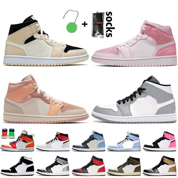 

jumpman 1 1s women mens basketball shoes retro mid barely orange digital pink smoke grey high og hyper royal trainers sneakers jordon