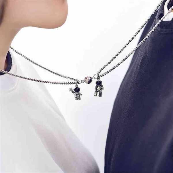 

sal astronaut bt friend magnetic necklace for coupl, Silver