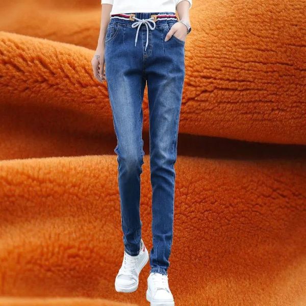 Женские джинсы эластичные талии натягивающие карандаш женщины большой размер повседневный парень зима толщиной растягивающийся джинсовый брюк