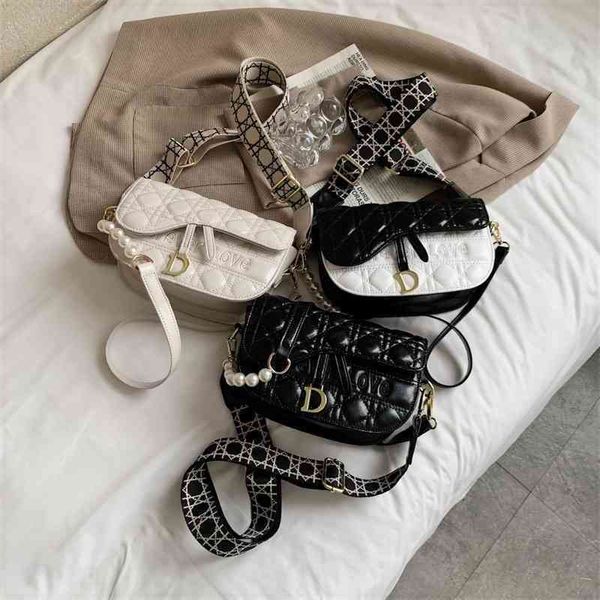 

70% factory online sale exotic pearl chain red single shoulder armpit bag saddle