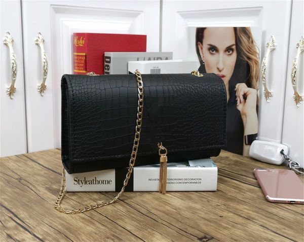 

women shoulder bags leather messenger bag lady cross body fashion designer luxury handbags hasp removable leather straps popular female purs