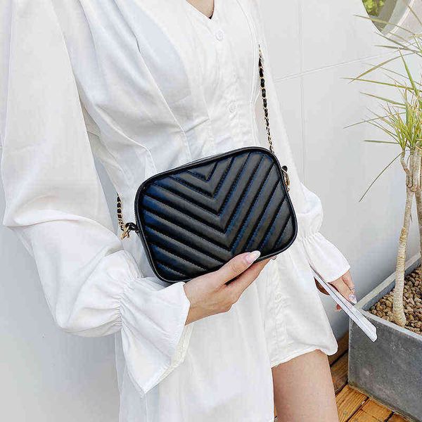 

embroidered thread messenger bags for women 2022 new luxury handbags pu leather chain shoulder bags girl's small square bag g220517