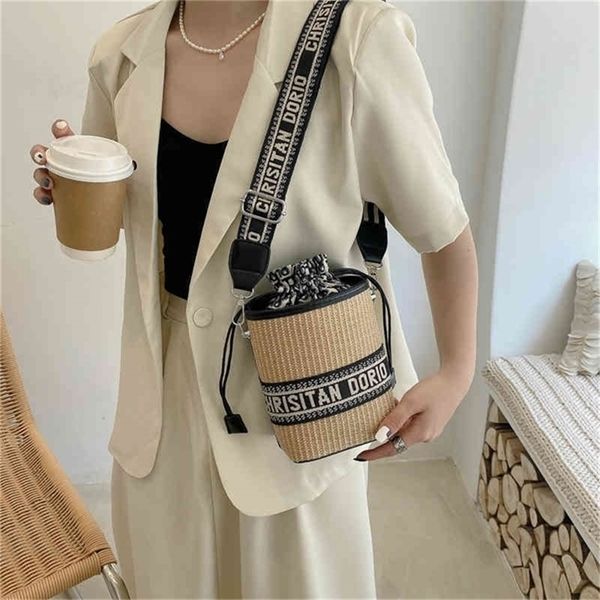 

20% off 2022 new trendy handbags explosive models straw korean drawstring bucket texture foreign style slung classic