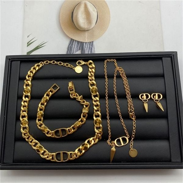 

2022 36% off designer jewelry d family letter pearl earrings light luxury high sense net red temperament small necklace female, Golden