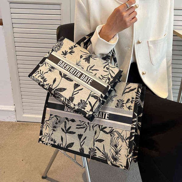 

large capacity shoulder bag underarm summer luxury designer handbag brand fashion crossbody bags for women women s trend 220511