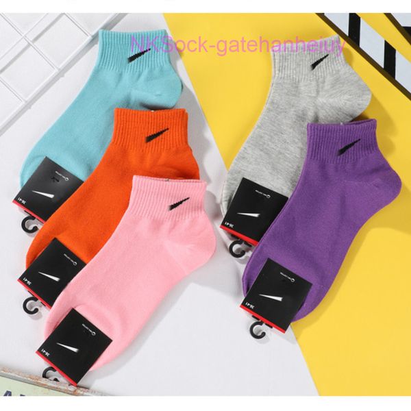 

classic fashion men's socks hook brand designer women's leisure lovers' short tube sportsocks luxury women men breathable ver, Black