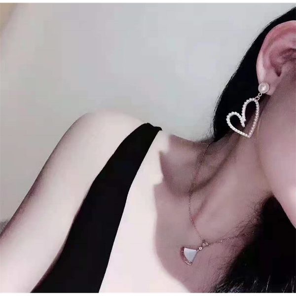 

the jewel online new quality heart shaped pearl earrings peach earrings red girl, Silver