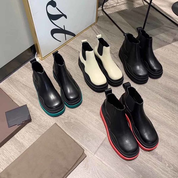 

winter pine cake bottom candy colored 4cm boots fashion autumn cool is very any dress can be easily mastered. versatile light and, Black