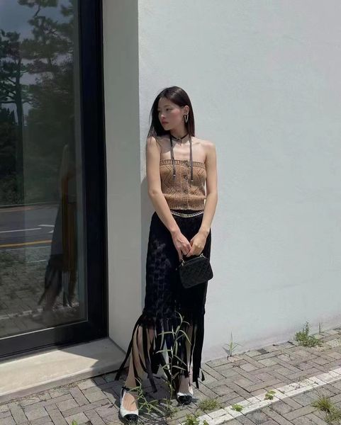 

chan 2022 new spring autumn fashion t-shirt logo knitted sweater tube vest summer women's shirt upscale clothing valentine's day b, White