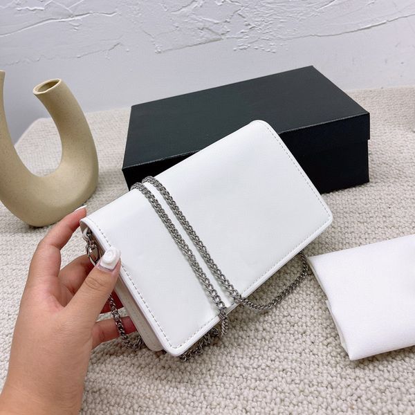 

2022 shoulder bag womens luxurys fashion designers handbag women luxury designer shoulder bags lady chains handbags messenger bagss cross bo