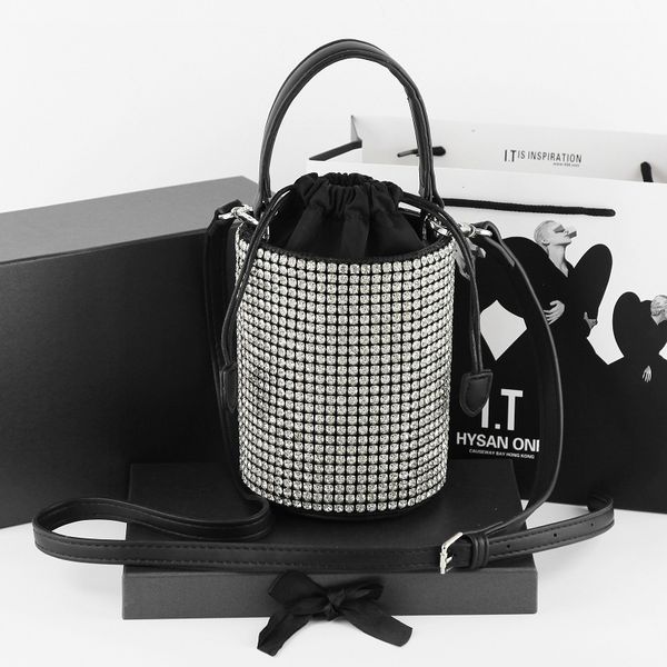 

crossbody shoulder bags luxurys designers fashion womens handbags wallets ladies clutch diamond mini bucket round bag purse 2022 totes handb